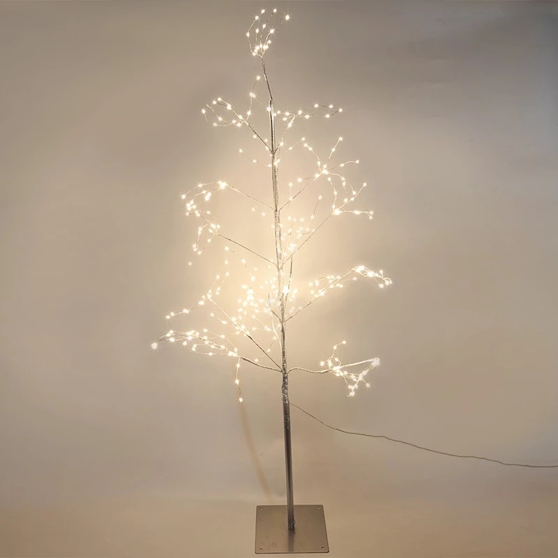 Tree light with silver bark